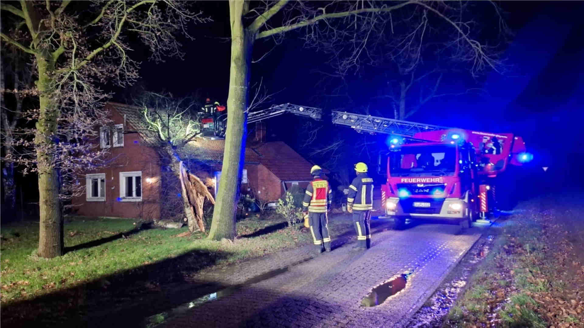 250107_Sturm sorgt fuer fuenf Einsaetze der Papenburger Feuerwehr