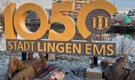 250110_Jubilaeumsaufsteller zieren Lingen Ortseingaenge