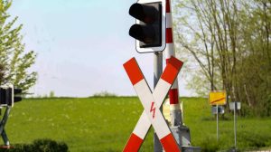 Symbolbild_Bahnuebergang_Schranke_2
