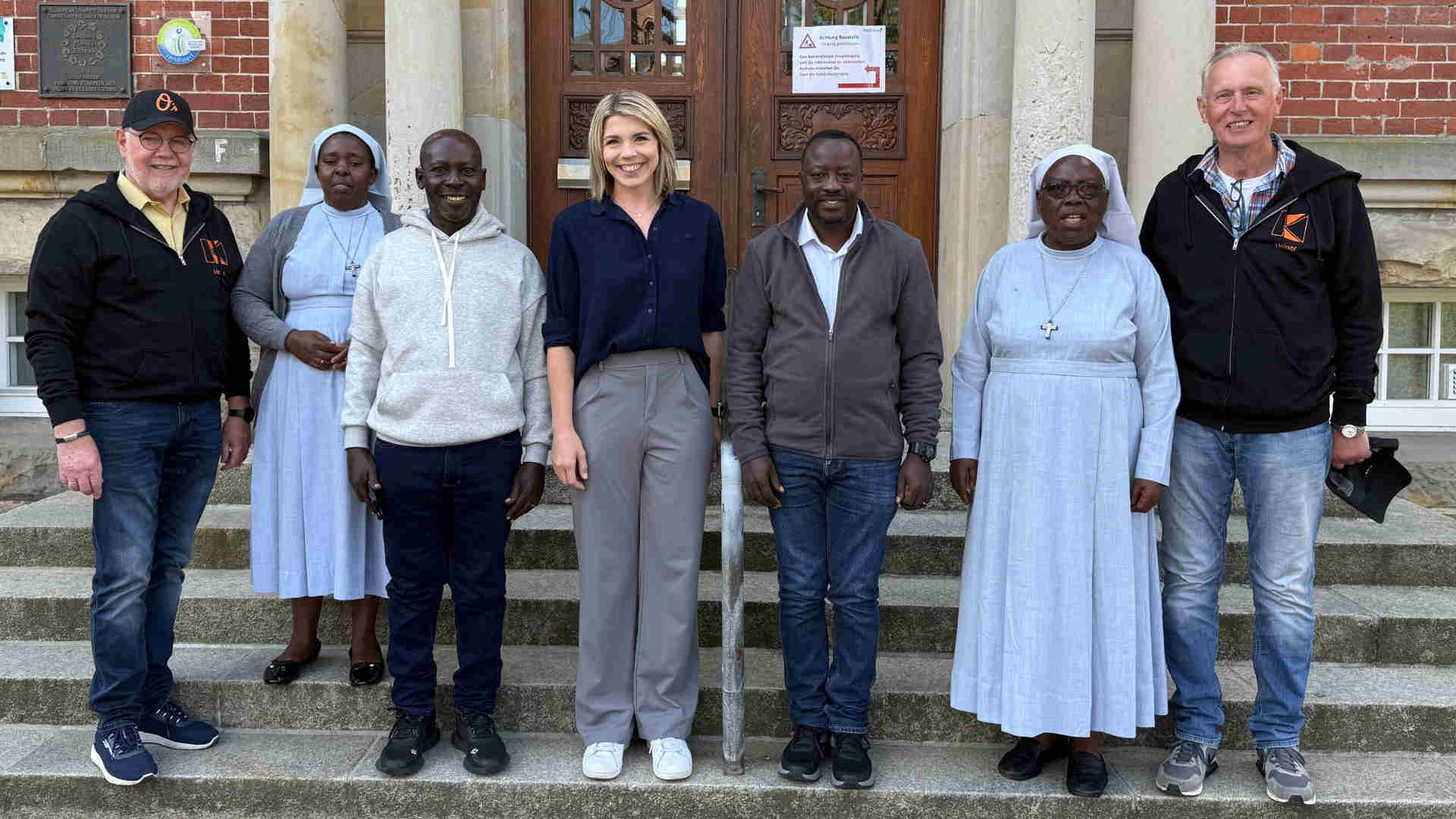 250522_Besuch aus Uganda fuer Kolpingfamilie Papenburg