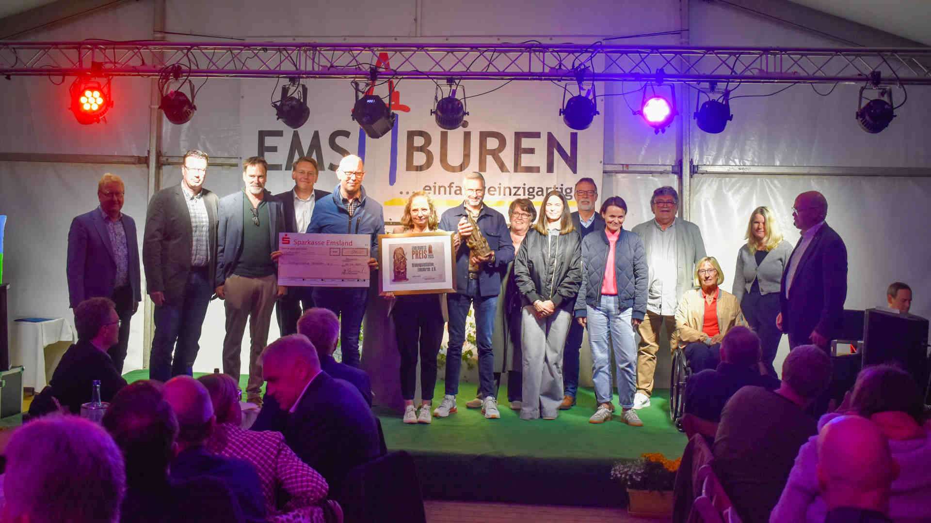 250528_Ehrenamtspreis geht an Bildungsinitiative