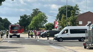250623_Bagger beschaedigt Gasleitung Schillerstrasse gesperrt