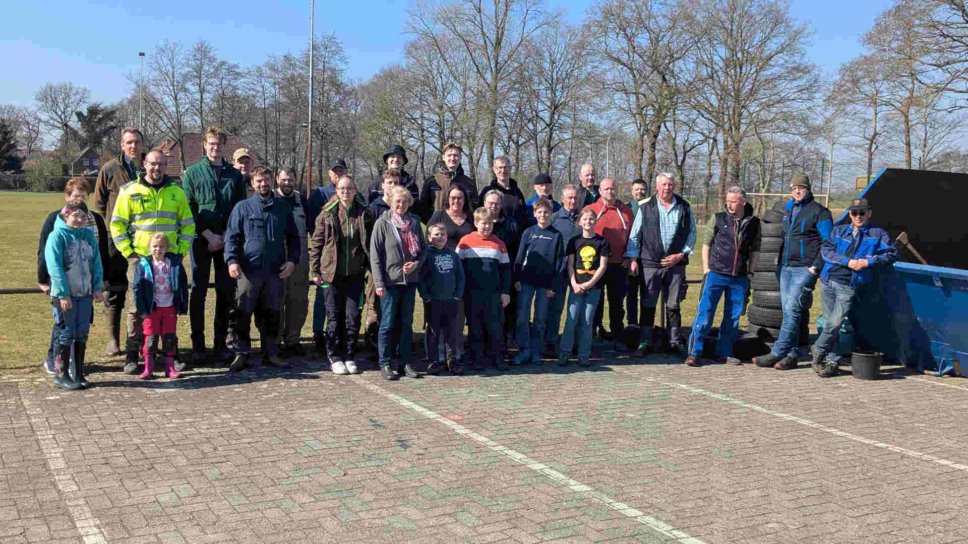 250709_Umweltpaten in Papenburg sorgen fuer Sauberkeit