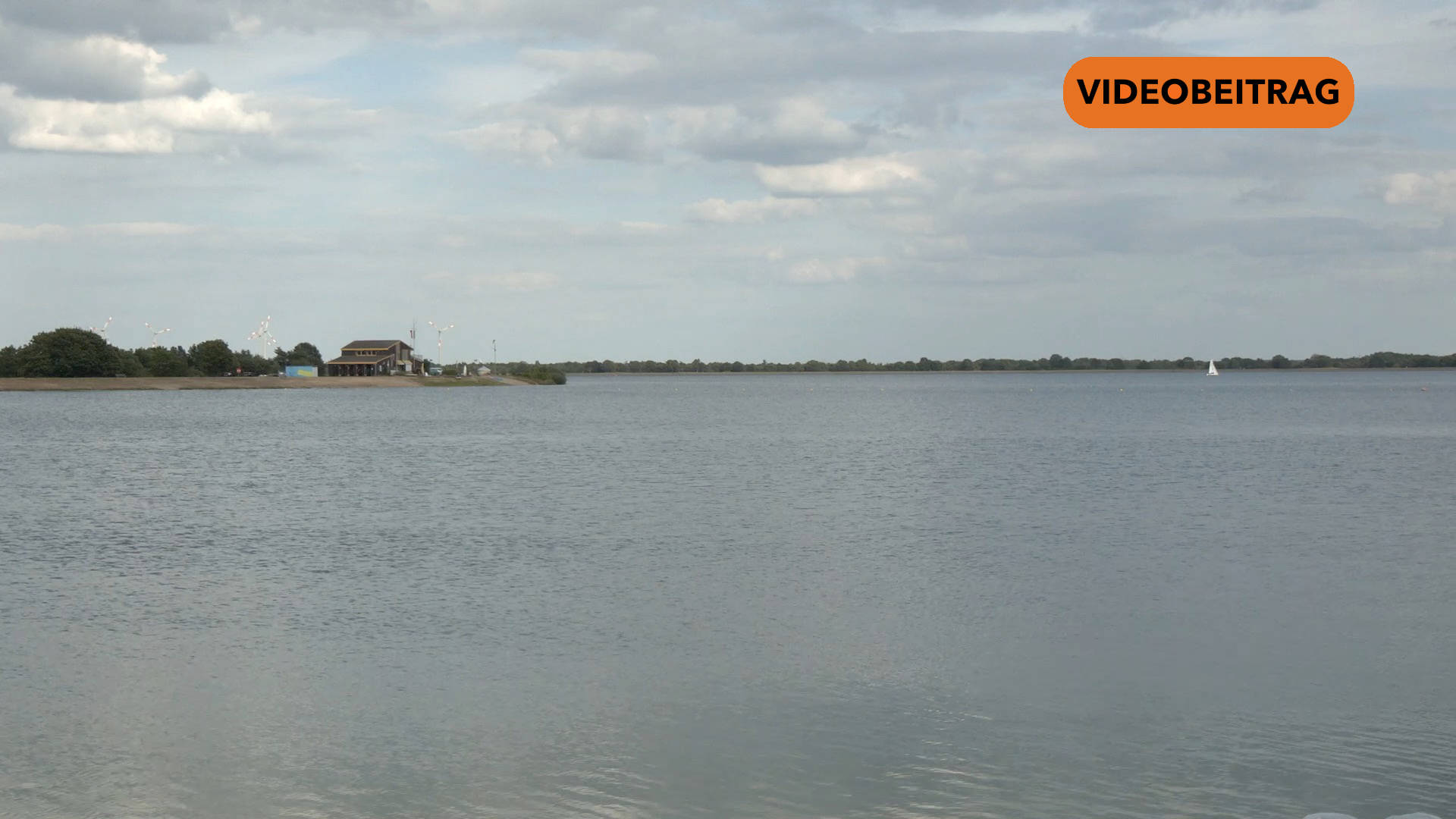 25 08 25 BLau Algen SCREEN