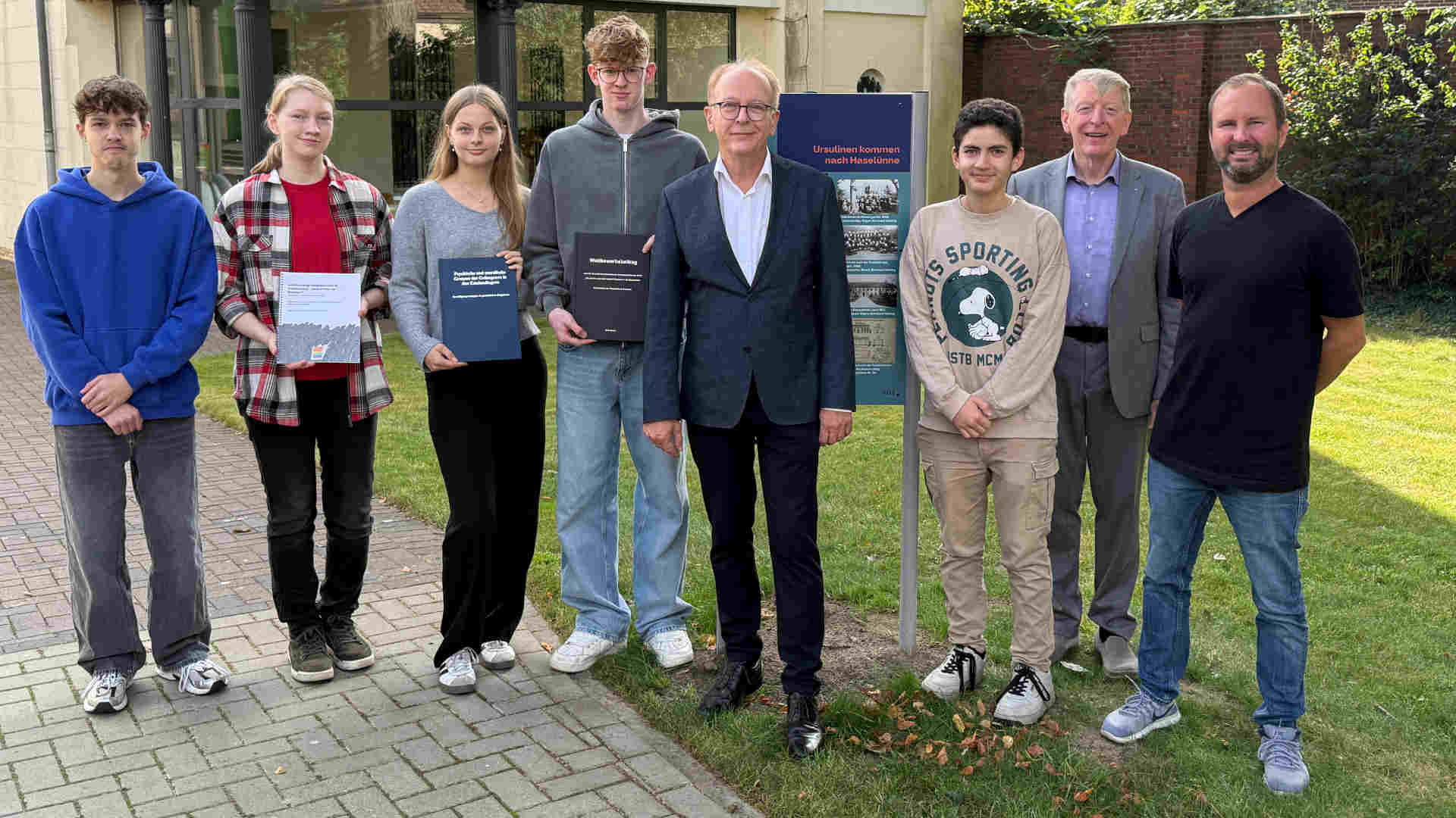 250909_Preisgekroente Geschichtsarbeit