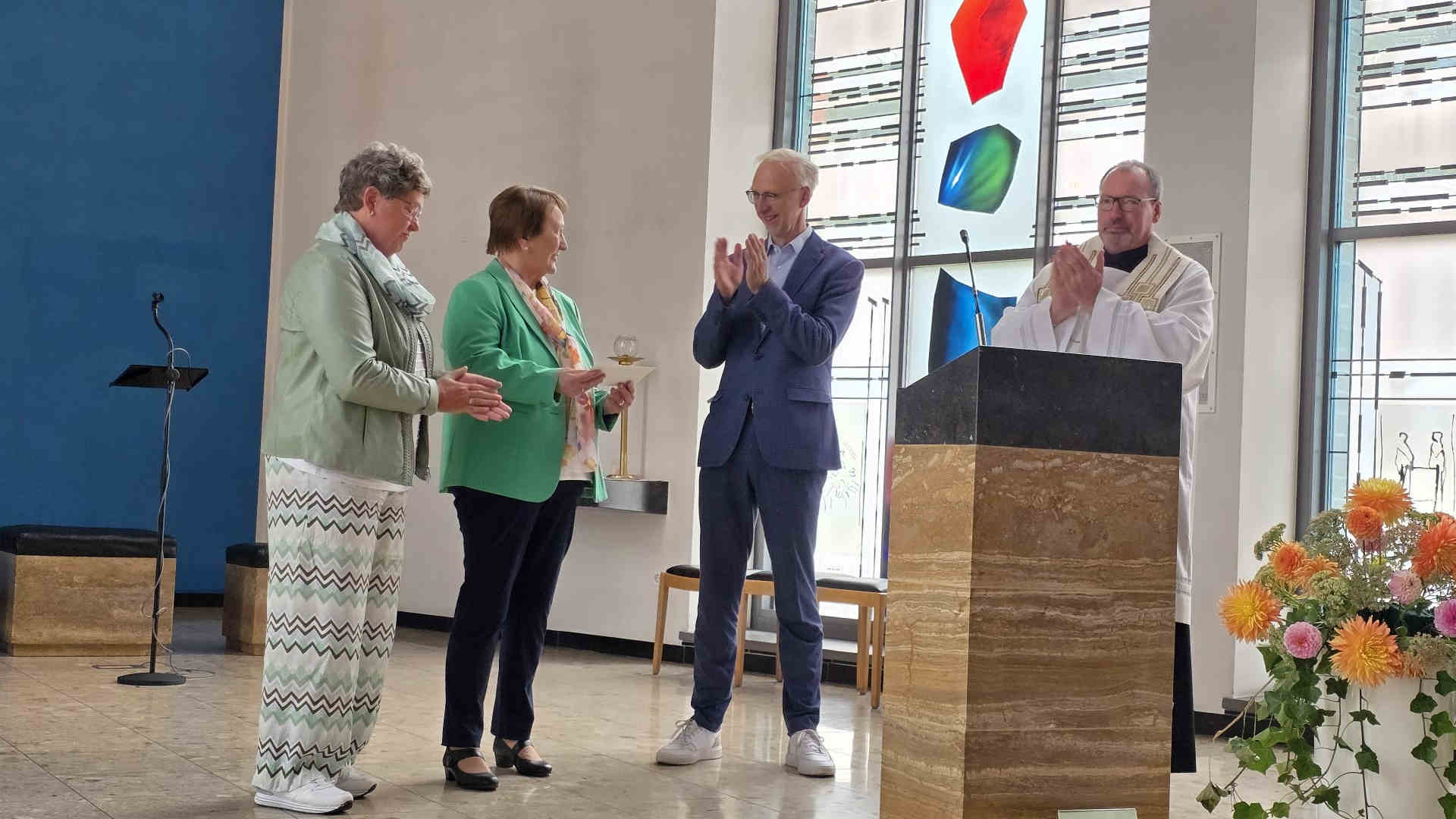 Screen_100 Jahre Buecherei St. Antonius Geeste