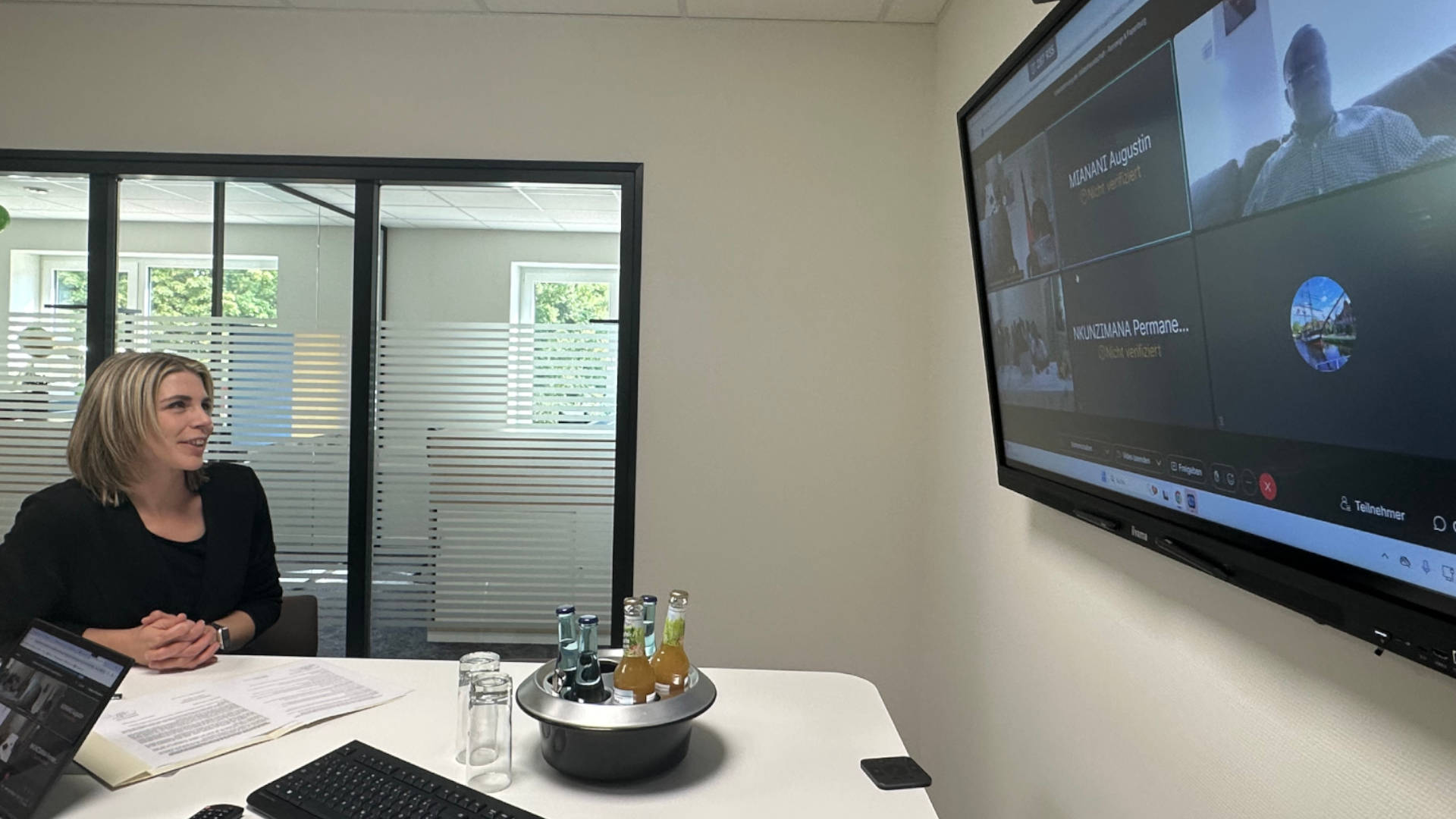 25 10 08 Freundschaftvereinbarung SCREEN