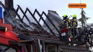 Screen_251027 Dachstuhlbrand Papenburg