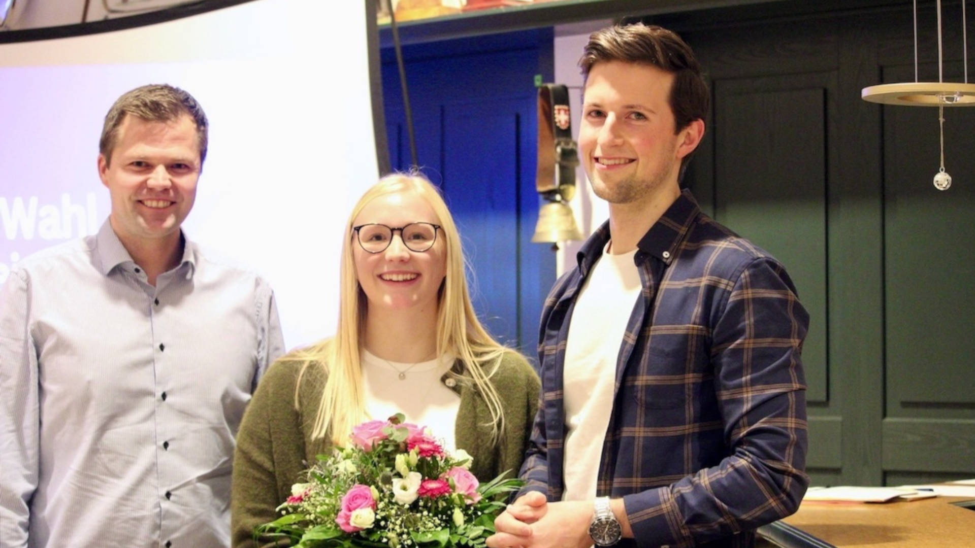 25 11 27 Marie SCREEN