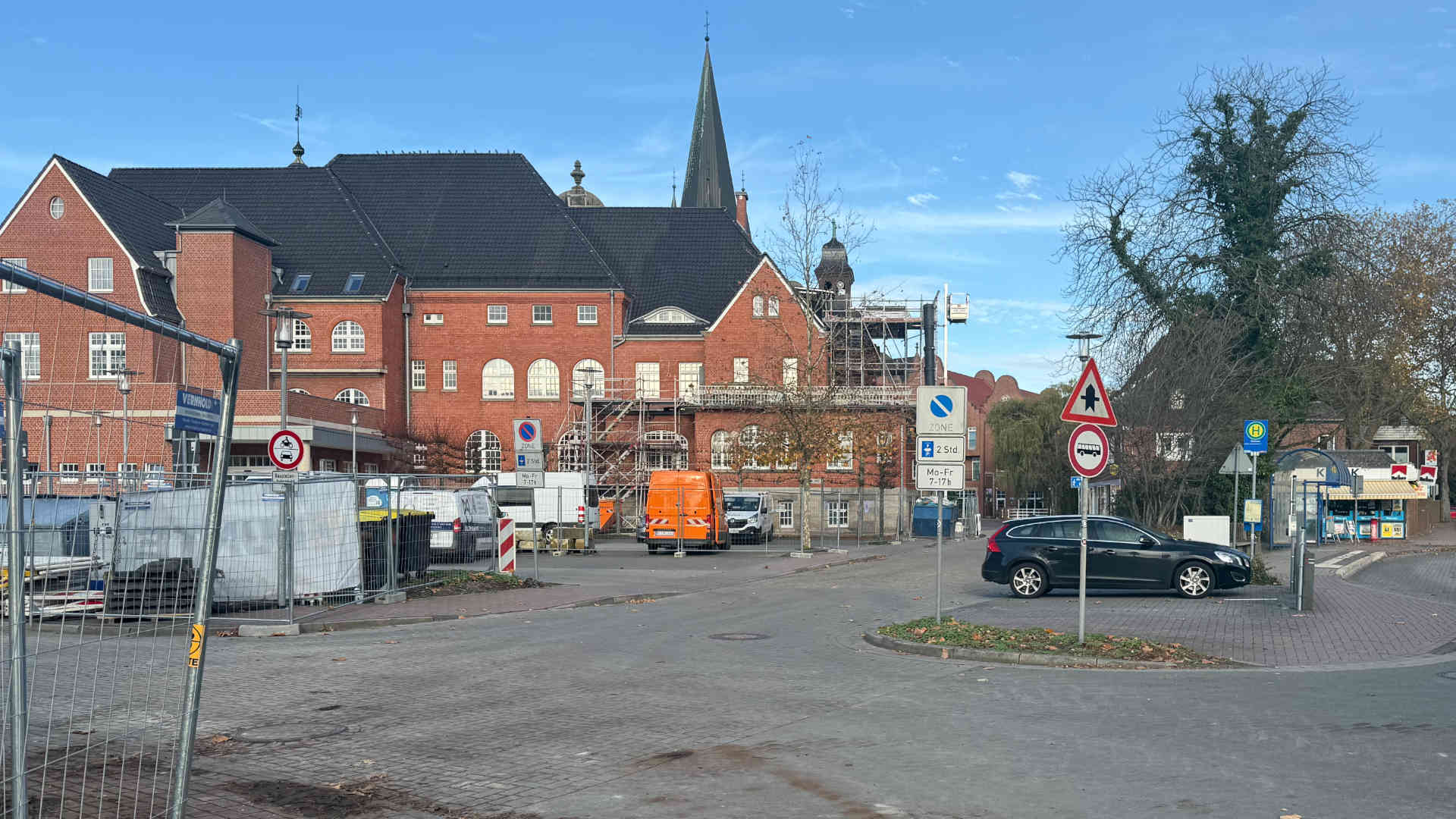 251106_Rathausgesperrt