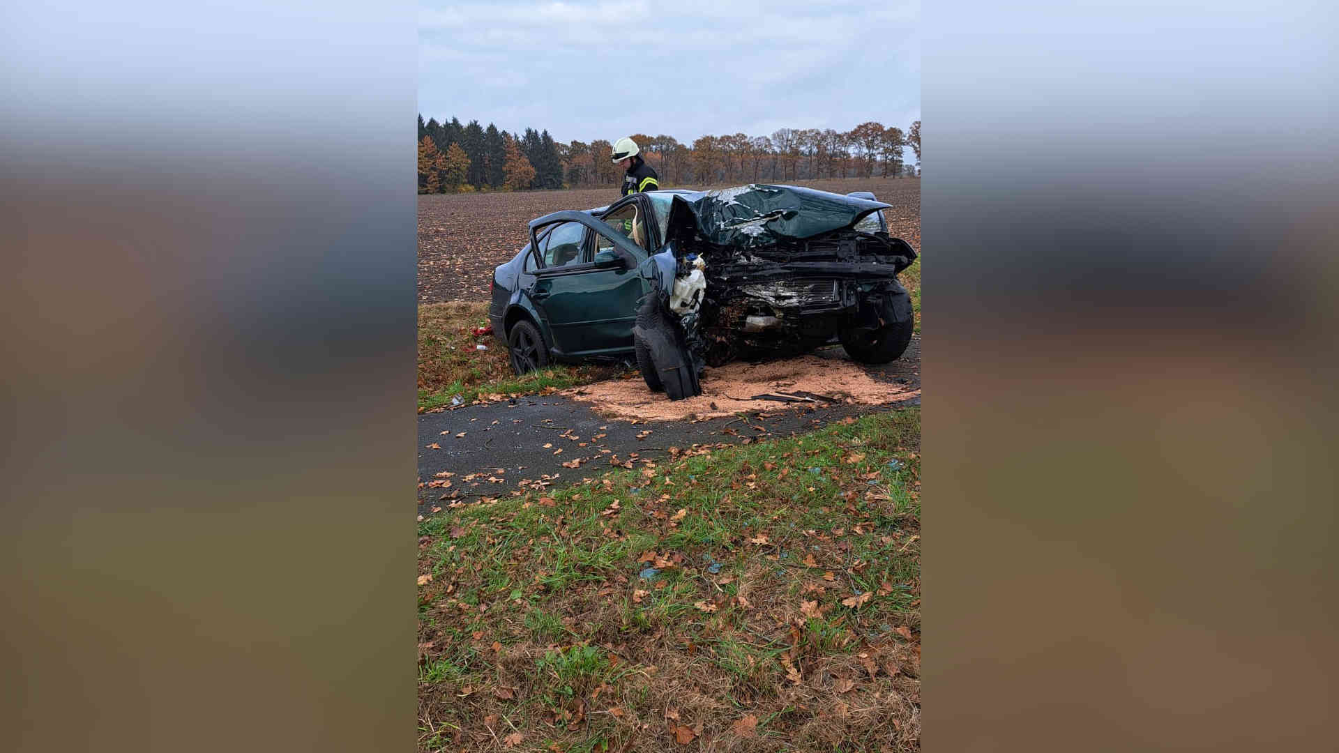 251109_Schwerer Unfall auf der L53 in Sögel