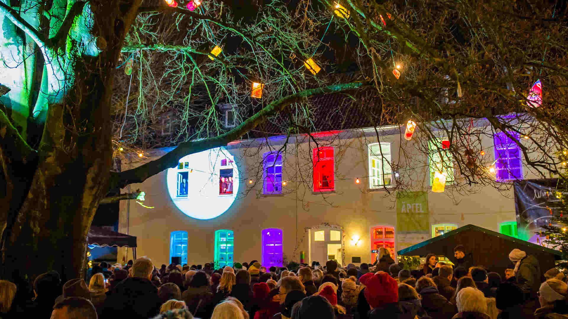 Weihnachtsmarkt mit Kunsthandwerk!