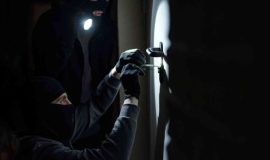 Symbolbild_Einbruch Einbrecher_Quelle Envato