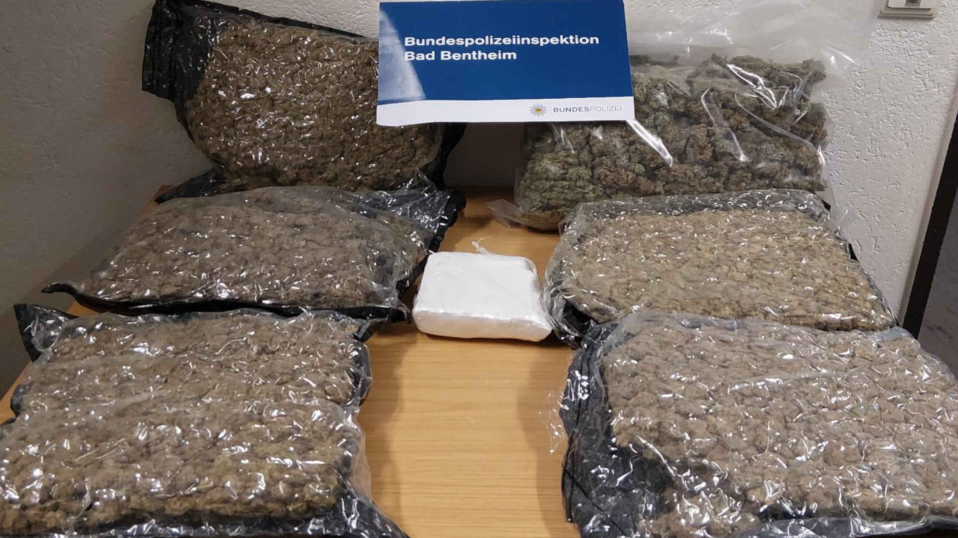 25 12 16 drogen SCREEN