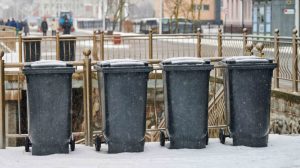 Screen_Schnee- und Eisglaette behindern die Muellabfuhr