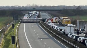 142522ff-371b-444a-9489-189d0b1bec23