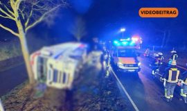 Screen_26 02 18 LKW in Graben