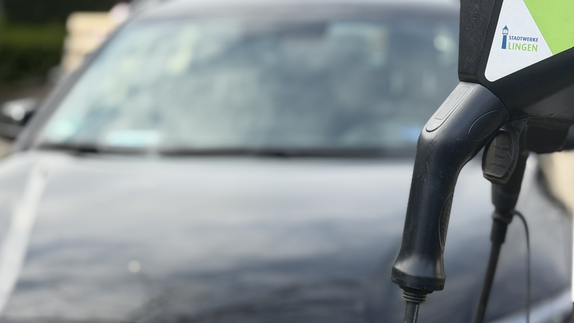 E-Auto - Saber Al Khateeb