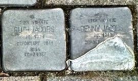 Stolpersteine beschädigt