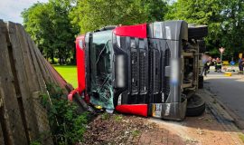 26 06 08 BL Bramsche Unfall Schweinetransporter