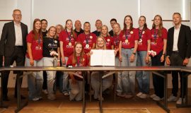 Gemeinde Emlichheim ehrt Volleyball-Meistermannschaft