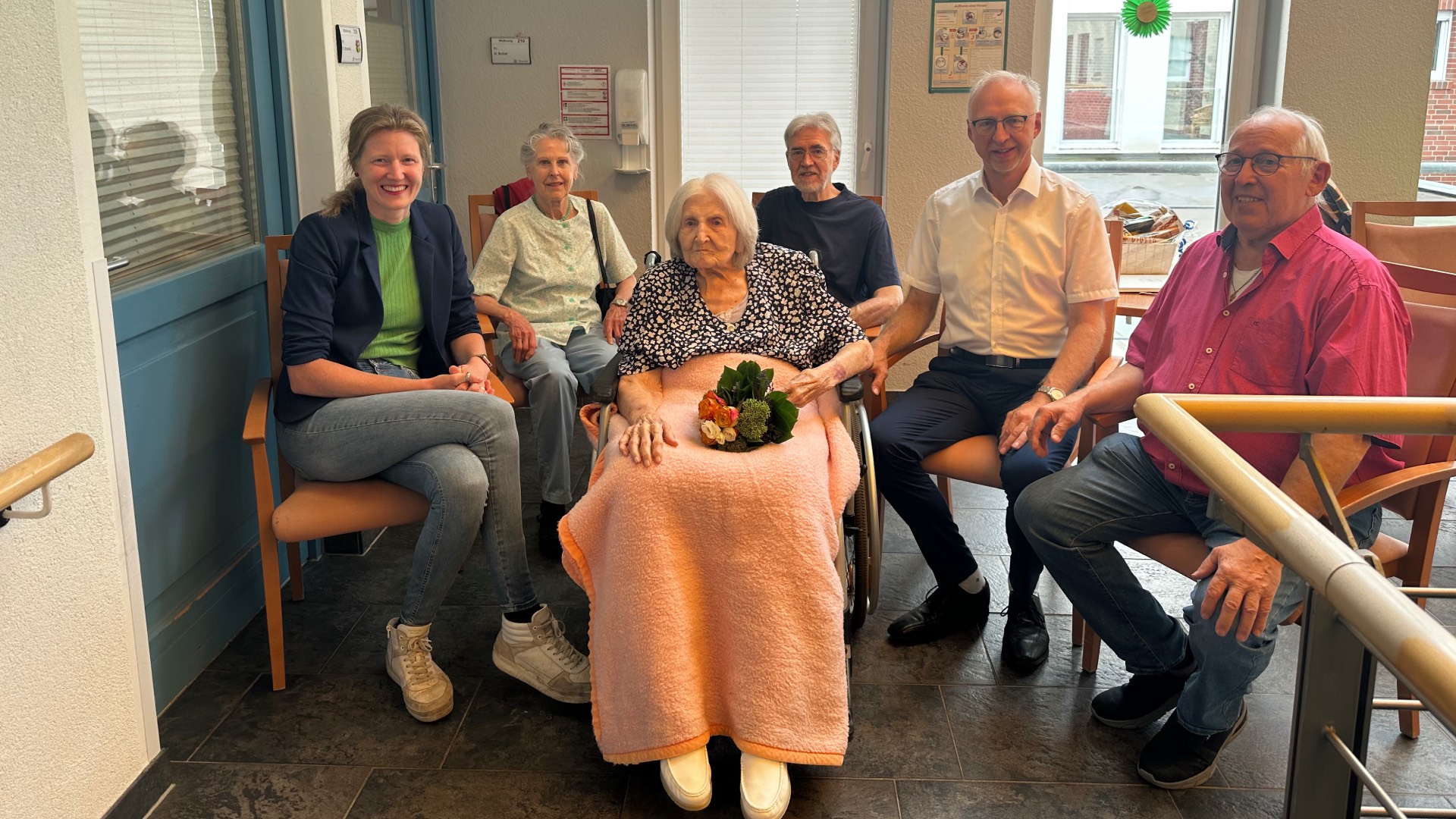 Älteste Bürgerin Wera Grade 103. Geburtstag Geeste