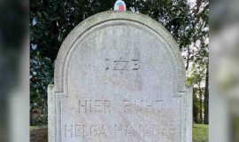 260928_Fuehrung erinnert an Helga Hanauer