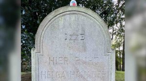 260928_Fuehrung erinnert an Helga Hanauer