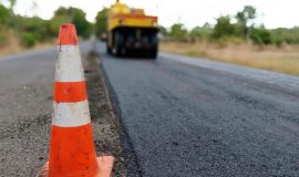 Symbolbild_Asphalt_Strasse_Arbeiten