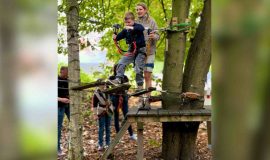 261012_KJP eroeffnet neuen Hochseilgarte